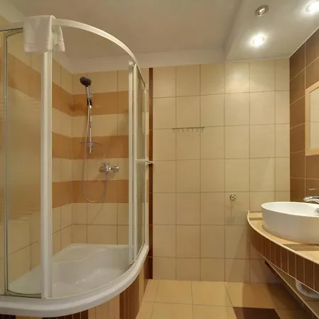 Bezowy Sun Seasons 24 W Karpaczu Z Parkingiem I Balkonem By Renters Appartement Karpacz