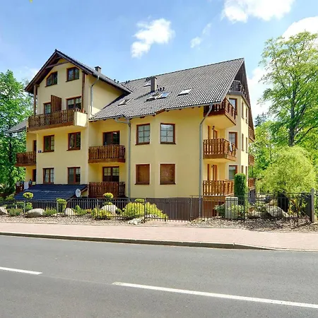 Bezowy Sun Seasons 24 W Karpaczu Z Parkingiem I Balkonem By Renters 아파트